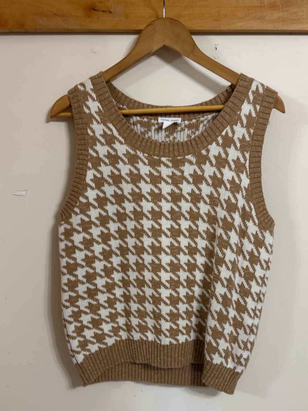 Tribal Jeans Tan and White Houndstooth Knit Sweater Vest